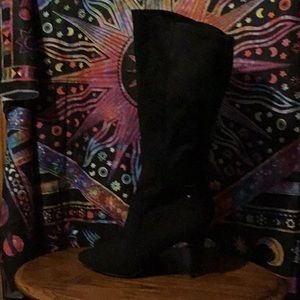 Simply Vera Wang Boots Black knee high size 10